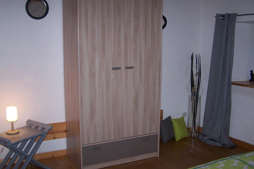 Salomony Chambre D'Hotes Marcols-les-Eaux Szoba fotó